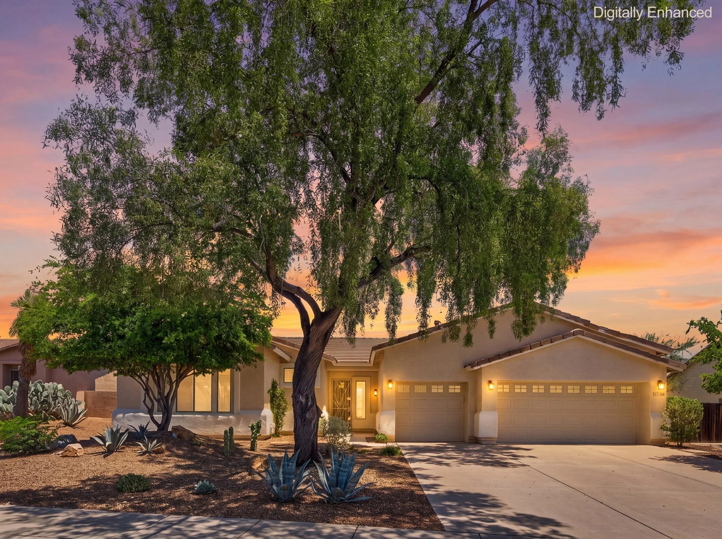 11546 N Mountain Breeze Drive in Oro Valley at twilight
